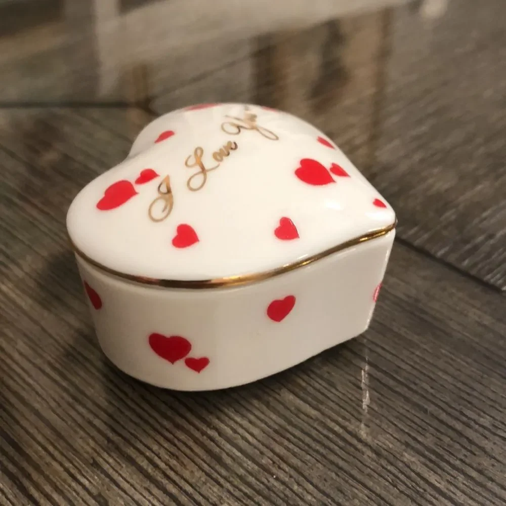 Vintage 1980’s Lefton China Heart Trinket Box “I Love You”